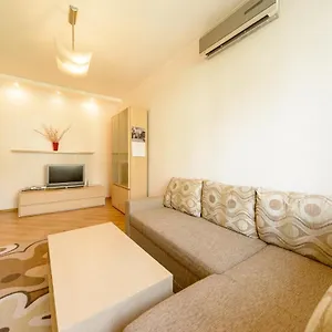 Апартаменты Mechnikov 911 Flat, Киев